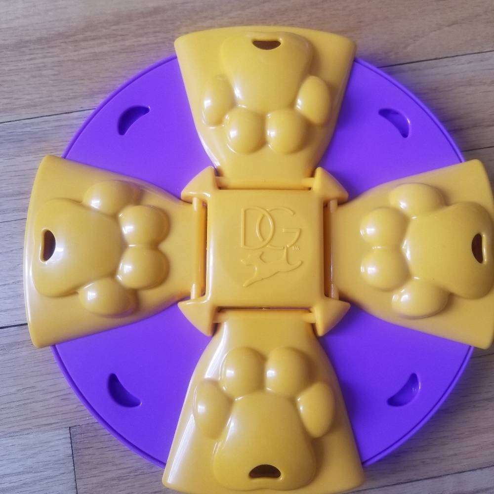 🐕🐾NIB  Dog Games Paw Flapper Puzzle Toy by Kyjen - Picture 7 of 8